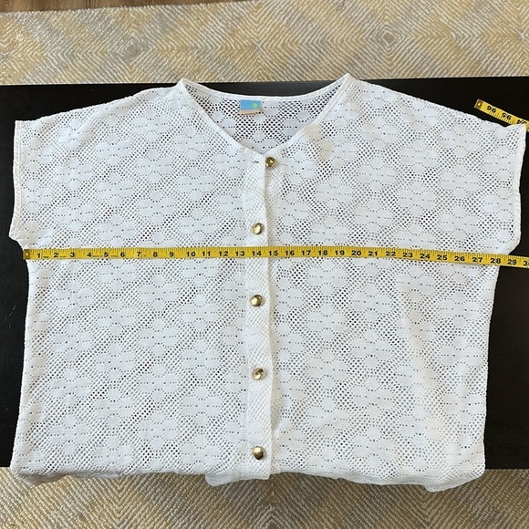 Le Cove Brand White Crochet Lightweight Swimsuit Coverup - Picture 6 of 8